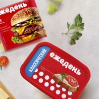 Продукт плавленый с сыром ЕЖЕДЕНЬ "Классический" 180 г