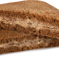 Сэндвич с тунцом на зерновом хлебе зам.Йорк фреш 150гр