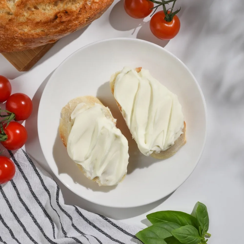 Сыр HOCHLAND "Сливочный" плавленый 200 г 55%